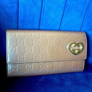 Gucci wallet